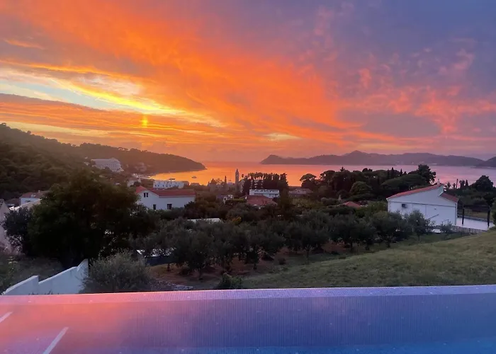 Magnificent New Tofta On Lopud, Croatia. Sea Views From The Infinity Pool 로푸드